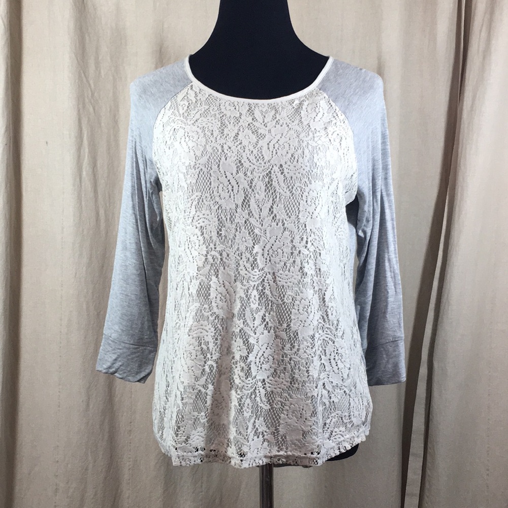 Woman’s Stitch Fix Top